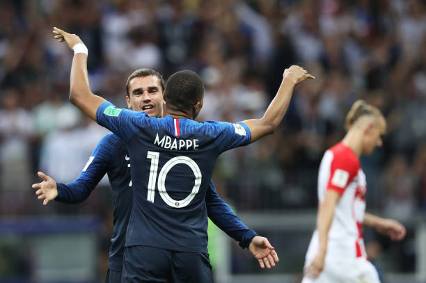 为何有关皇 为何有关皇