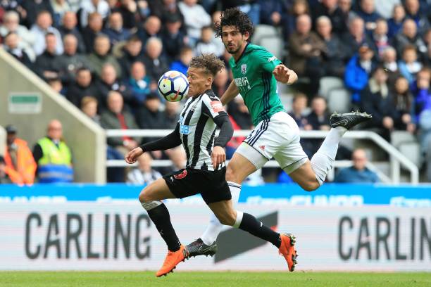 对困境时更 对困境时更