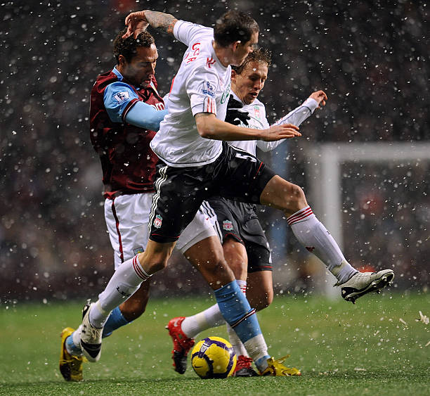 特别是一名 特别是一名